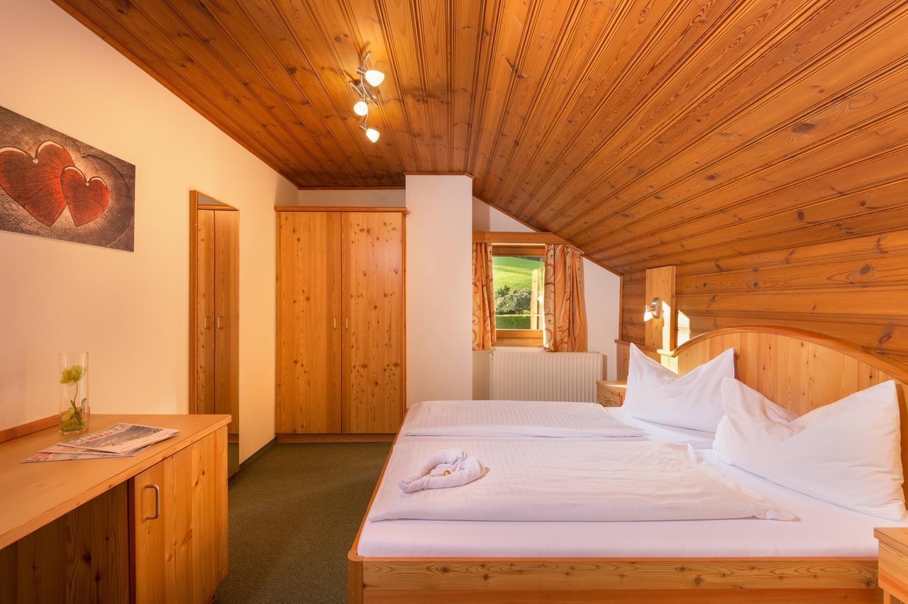 Hôtel Parchenbauernhof Horner à Flachau Extérieur photo